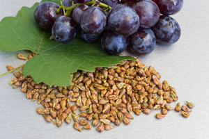 Виноградная косточка: польза для организма и популярные рецепты
